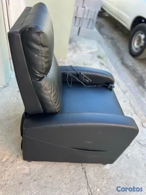 muebles y colchones - Sillon Reclinable Negro en ledel , con masaje  4
