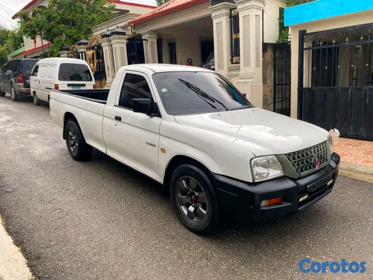 jeepetas y camionetas - mitsubishi l200 2002  4