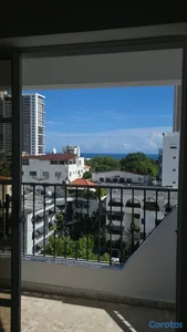 AVENIDA ENRIQUILLO CON VISTA MAR. EXCELENTE DEPARTAMENTO CLASICO 