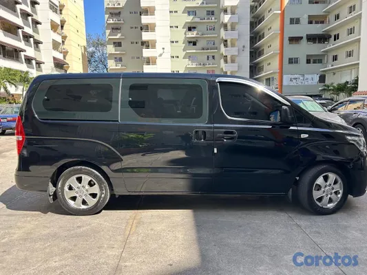 camiones y vehiculos pesados - hiundai grand starex 5