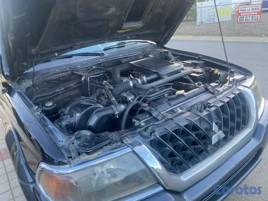 jeepetas y camionetas - Mitsubishi Nativa 2002 Diesel 8
