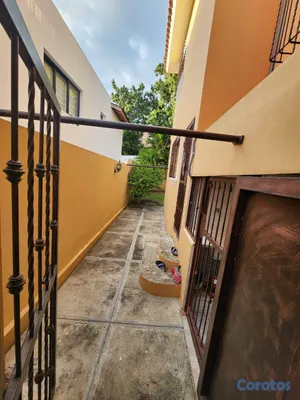 casas -  Casa de Lujo en VENTA – Residencial Colinas del Oeste 10