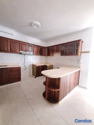apartamentos - Apartamento en Alquiler en Bella Vista 3 habitaciones 2.5 baños 2 parqueos 3