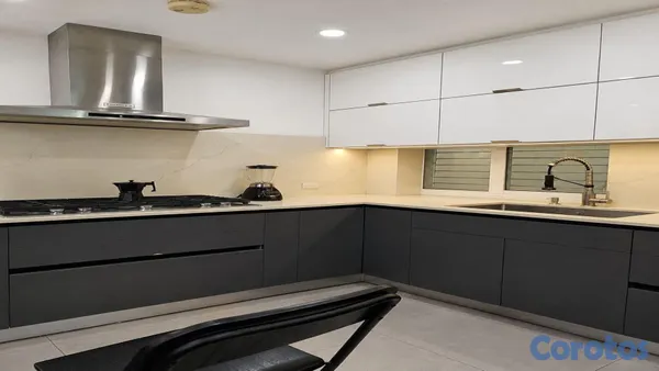 casas - vendo casa  en la autopista de san isidro 9