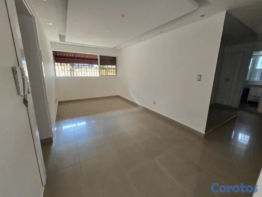 apartamentos - Apartamento en Arroyo Hondo Detras del Nacional Re 12
