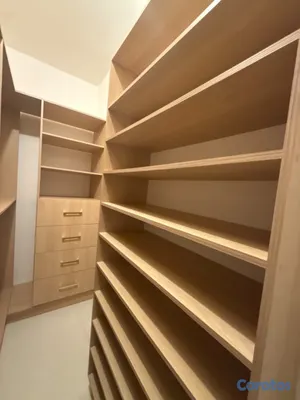 apartamentos - vendo en el millón piso 4 tres habitaciones con su baño balcón dos parqueos serv 8