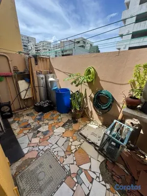 casas - vendo casa de tres niveles Evaristo Morales tres habitaciones tres baños terraza 15