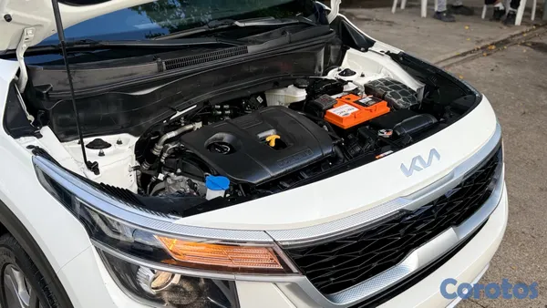 jeepetas y camionetas - 2022 Kia Seltos S CLEAN CARFAX 10