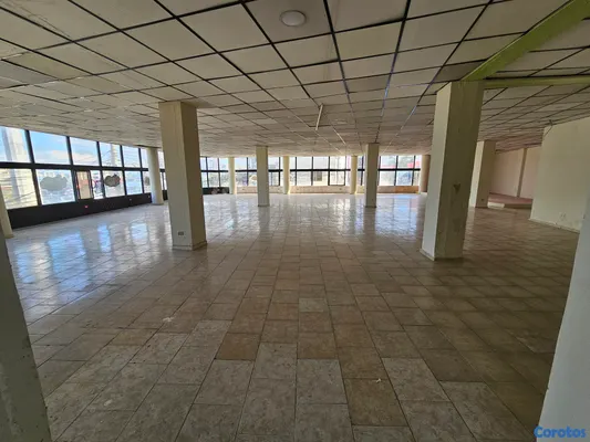 oficinas y locales comerciales - EDIFICIO COMERCIAL 3 NIVELES 5