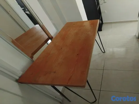 decoración y accesorios - Repisa de madera con patas de hierro.
 3