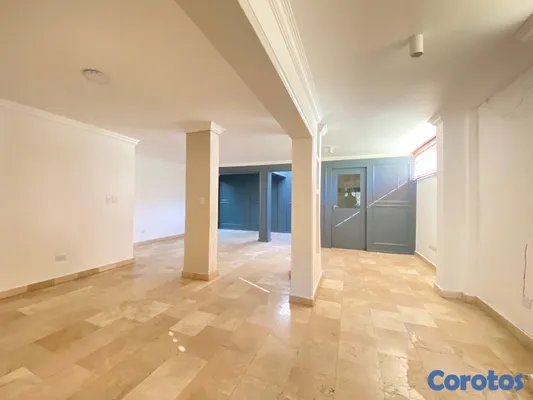 casas - casa en los Casicasgo de 4 hab . patio dos niveles y Jardin  9