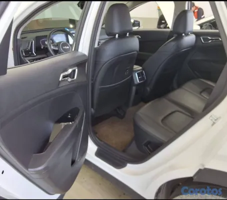 jeepetas y camionetas - KIA THE ALL NEW SPORTAGE 2024 BLANCO 8