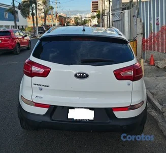 KIA SPORTAGE 2012 EXCELENTE CONDICIONES. PRECIO NEGOCIALBLE.