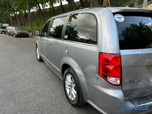 jeepetas y camionetas - Te la vendo o te la traspaso

Más que un vehículo una mini empresa 🧠✅
 15
