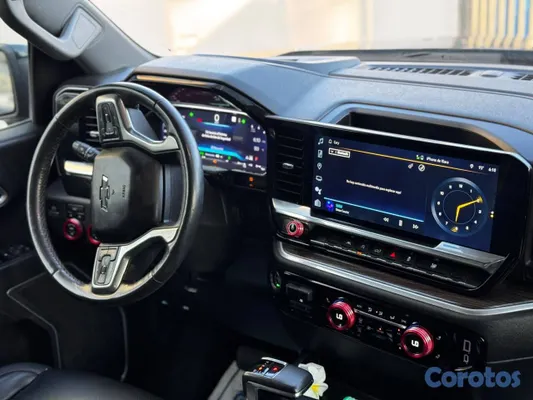 jeepetas y camionetas - CHEVROLET SILVERADO RST 2022 DIESEL 4X4 5