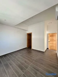 Apartamento en Venta - 2 Habitaciones - Piso Alto 