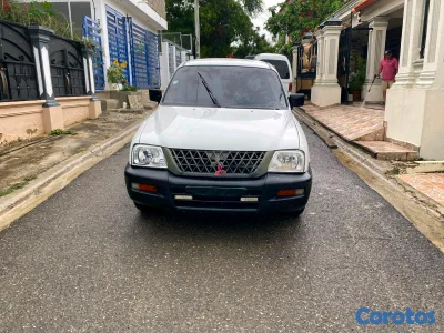 mitsubishi l200 2002 