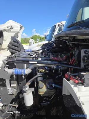 camiones y vehiculos pesados - Camiones  Freyghtliner 2010 modelo M2 4