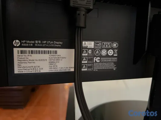 computadoras y laptops - Vendo 5 Monitores de 24-27-28 Pulgadas 4
