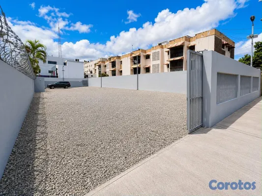 solares y terrenos - TERRENO EN VENTA ENSANCHE OZAMA 3