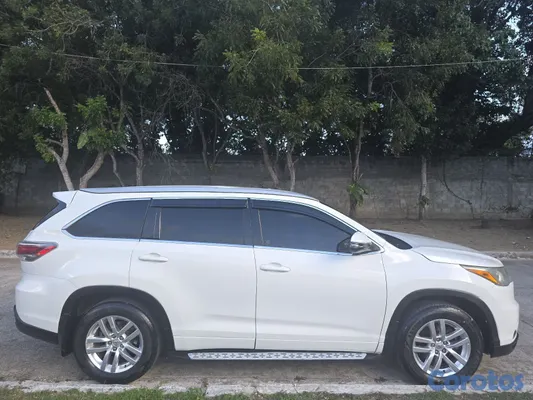 jeepetas y camionetas - Toyota Highlander 2015 – 3 Filas, 4 Cilindros, Económica 3