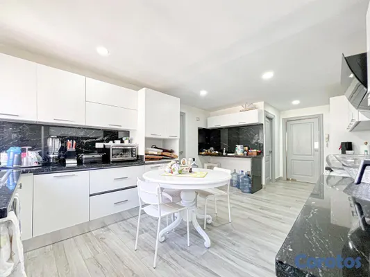apartamentos - Apartamento en Alquiler ubicado en un piso alto en 10