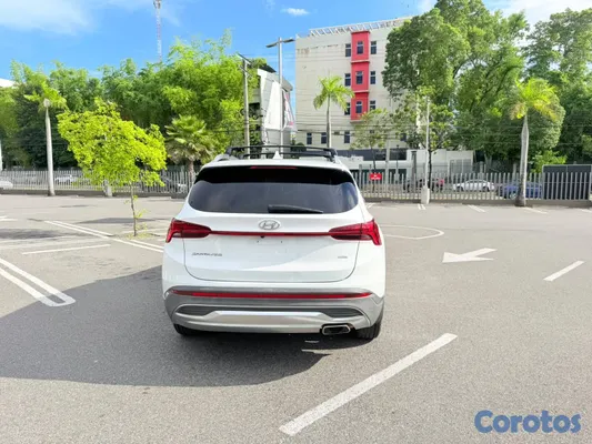jeepetas y camionetas - Hyundai Santafe   Modelo SEL plus  Año 2022  5