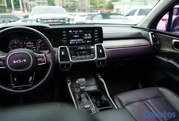 jeepetas y camionetas - KIA SORENTO LIMITED AWD 2023 | 2.5 TURBO | 4 CILIN 7