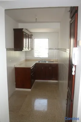 oficinas y locales comerciales - Local Comercial el Retiro casi esq A.Lincoln EnsPa 5