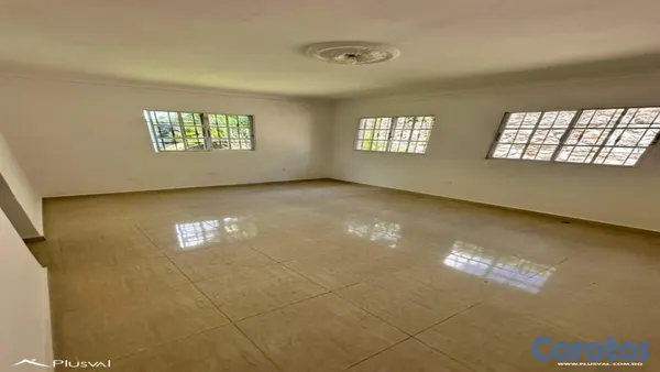 casas - San Isidro - Casa de 1 nivel con amplio patio y área verde 7