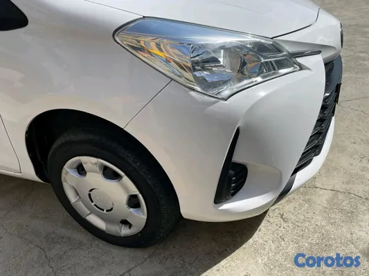 carros - Toyota vitz 2018 3