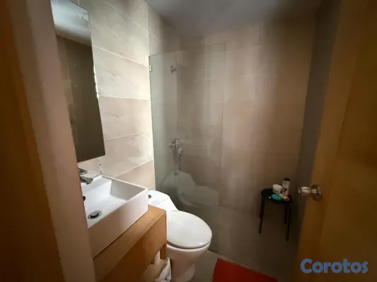 apartamentos - vendo renacimiento segundo nivel balcón tres habitaciones con su baño dos parque 13