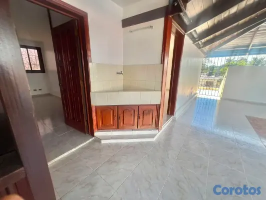 apartamentos - Vendo Casa en Villa Faro 4