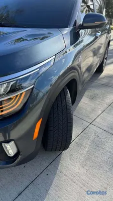 jeepetas y camionetas - Kia Seltos 2022 Excelente Condiciones 8