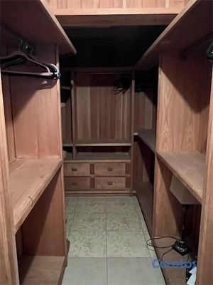 seller-logo