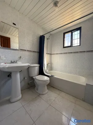 apartamentos - independencia km 71/2 segundo piso con balcón  4