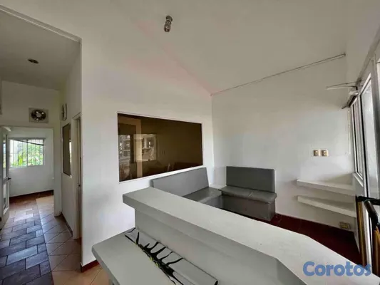 oficinas y locales comerciales - El Cortecito: local de 32 m² dividido en 3 ambientes 2