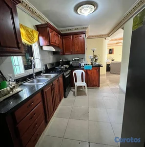 5.	Casa en Palo Blanco | Amplio Patio y Marquesina para 2 Vehículos