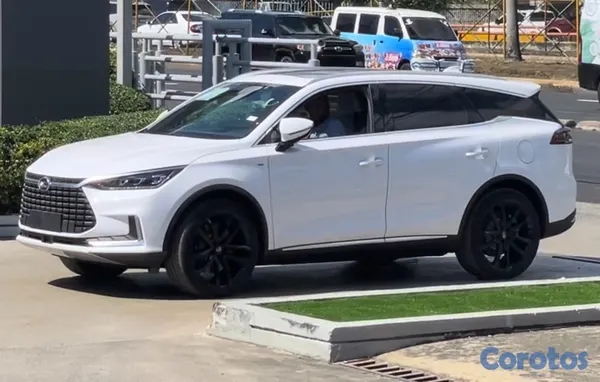 jeepetas y camionetas - BYD Tang 2023 Blanca 0 KM, Eléctrica AWD, Garantía de Fábrica Vigente* 4