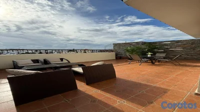 AMPLIO PENTHOUSE EN LOS RESTAURADORES