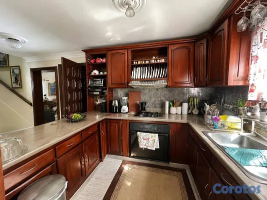 casas - Casa de Dos Niveles en Residencial Las Colinas de  15