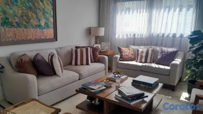 Muebles de sala beige hermosos