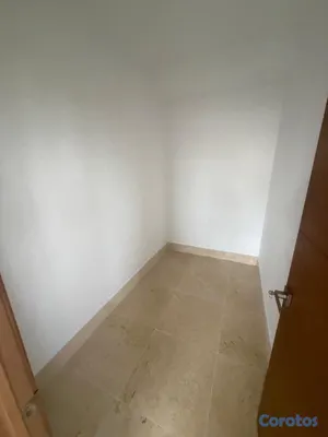 apartamentos - vendo nuevo los cacicazgos piso 5 tres habitaciones con baño dos parqueos balcón 4