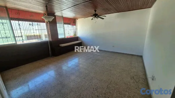Apartamento en La Zona, foto 5