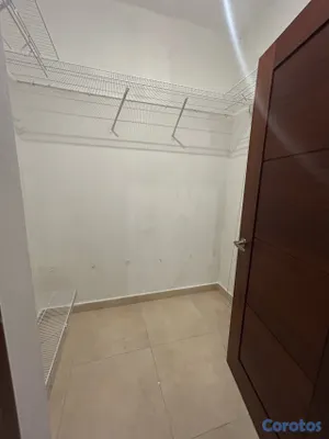 apartamentos - Amplio y moderno     Apartamento de 209 m² en La Española, Santiago / 3 hab. 19