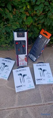 otros electronicos - Audífonos de todos tipos nuevos de caja.24 hora 
Los precios varían  4