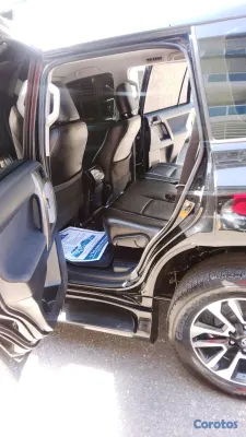 jeepetas y camionetas - Toyota Land Cruisser Prado 2017 TXL, Nueva 8