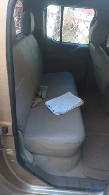 jeepetas y camionetas - Se vende nizzan navara 2009 en perfecto estado 6