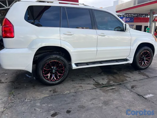 jeepetas y camionetas - Jeepeta Lexus Gx 470 
 7