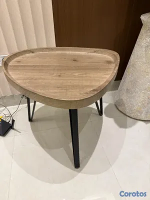 muebles y colchones - Vendo mesa lateral para sala en excelente condiciones  2